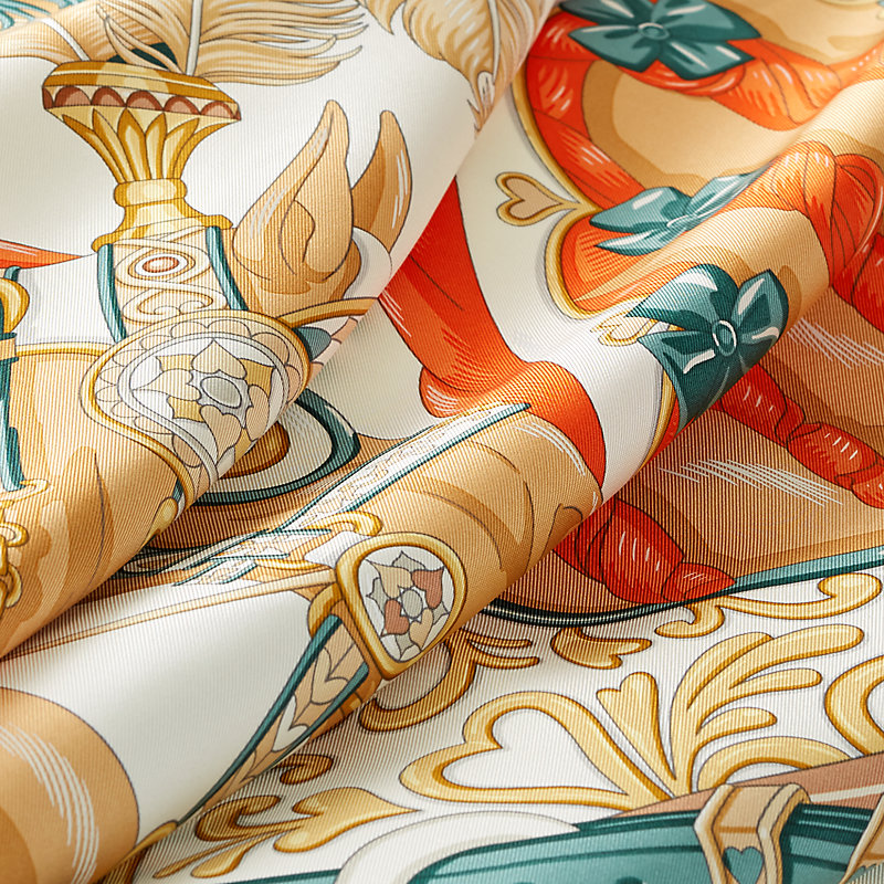 優雅に結ばれた愛 HERMES Carre 90 Harnais de Coeur スカーフ Harnais de Coeur scarf 90 | Hermès Mainland China